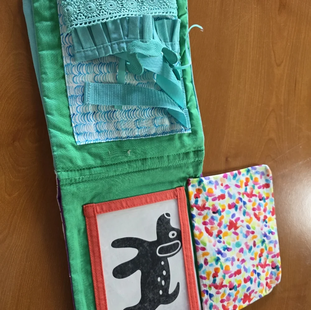 Lovevery Soft Book - Picture 6 of 8